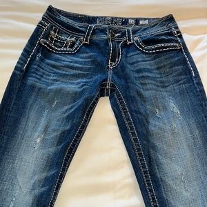 Miss Me size 28” skinny jeans.